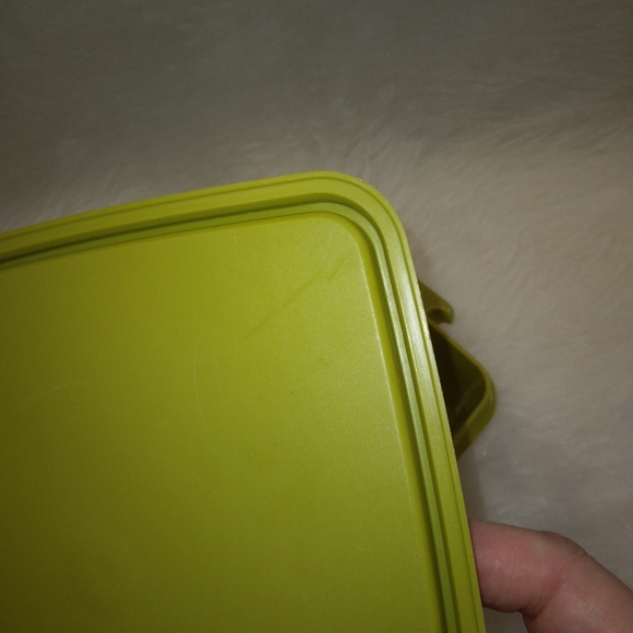 TUPPERWARE Vintage Square Away Container, vguc, green - Picture 3 of 10